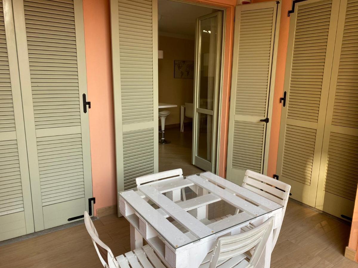 Comecasa Modern Apartment In Historical Centre Asti Exteriér fotografie