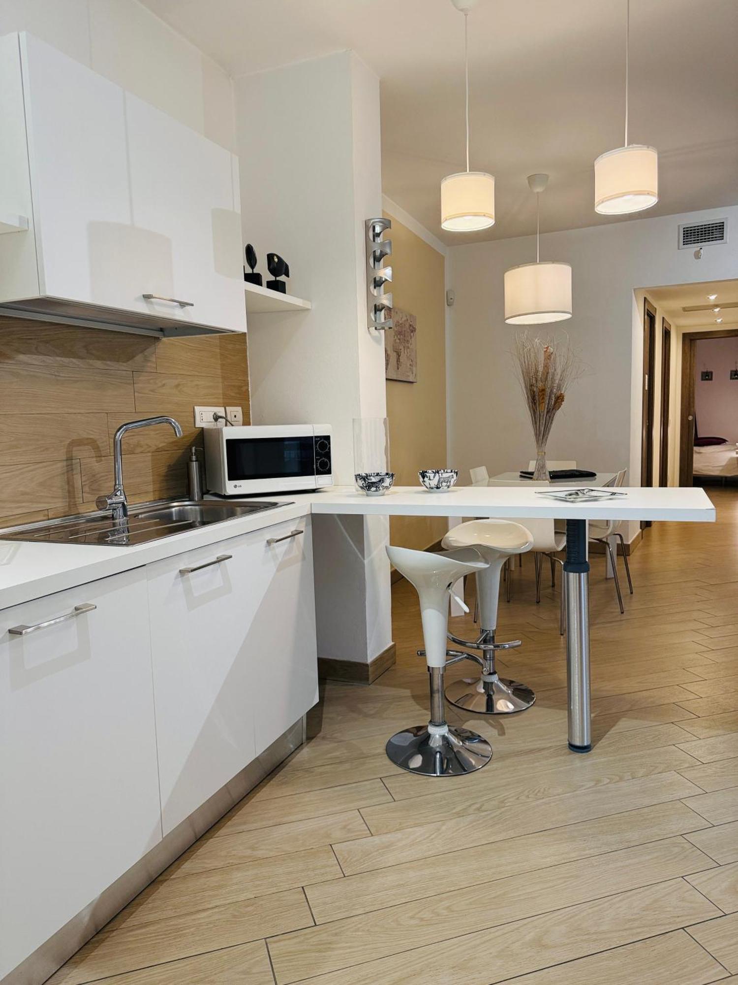 Comecasa Modern Apartment In Historical Centre Asti Exteriér fotografie
